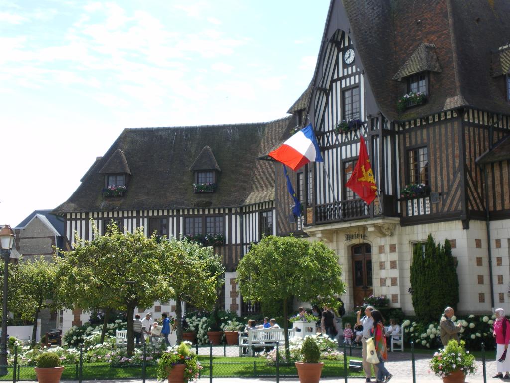 Image: mairie-dvl-17.7.08-4eee39.jpg