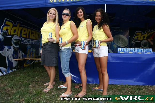 http://img20.xooimage.com/files/6/7/2/sa_f_133_holky_1-1193321.jpg