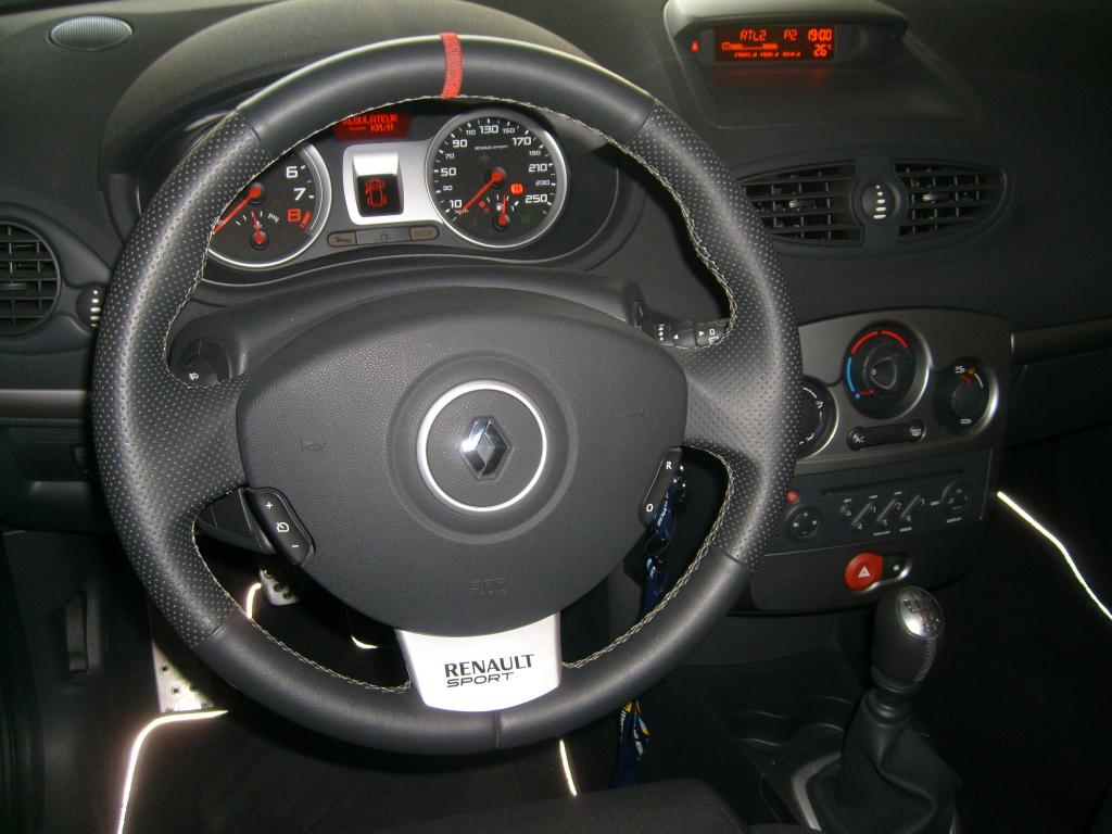 http://img20.xooimage.com/files/7/8/1/s7308333-f65bf3.jpg