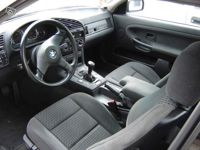 BMW 325
